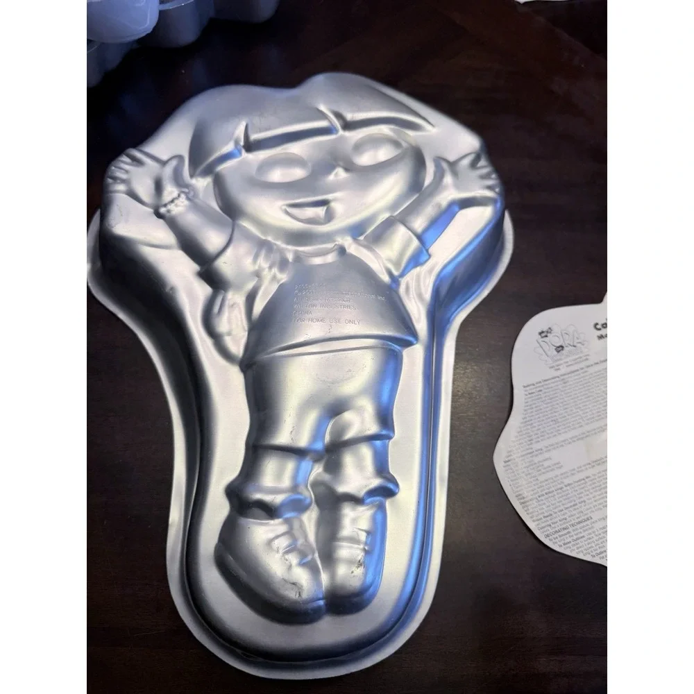 Vintage Wilton Dora The Explorer Cake Pan Mold 2105-6300 insert